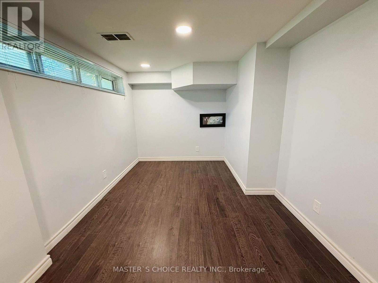 391 Taylor Mills Drive S, Richmond Hill, Ontario  L4C 2T2 - Photo 6 - N13231078