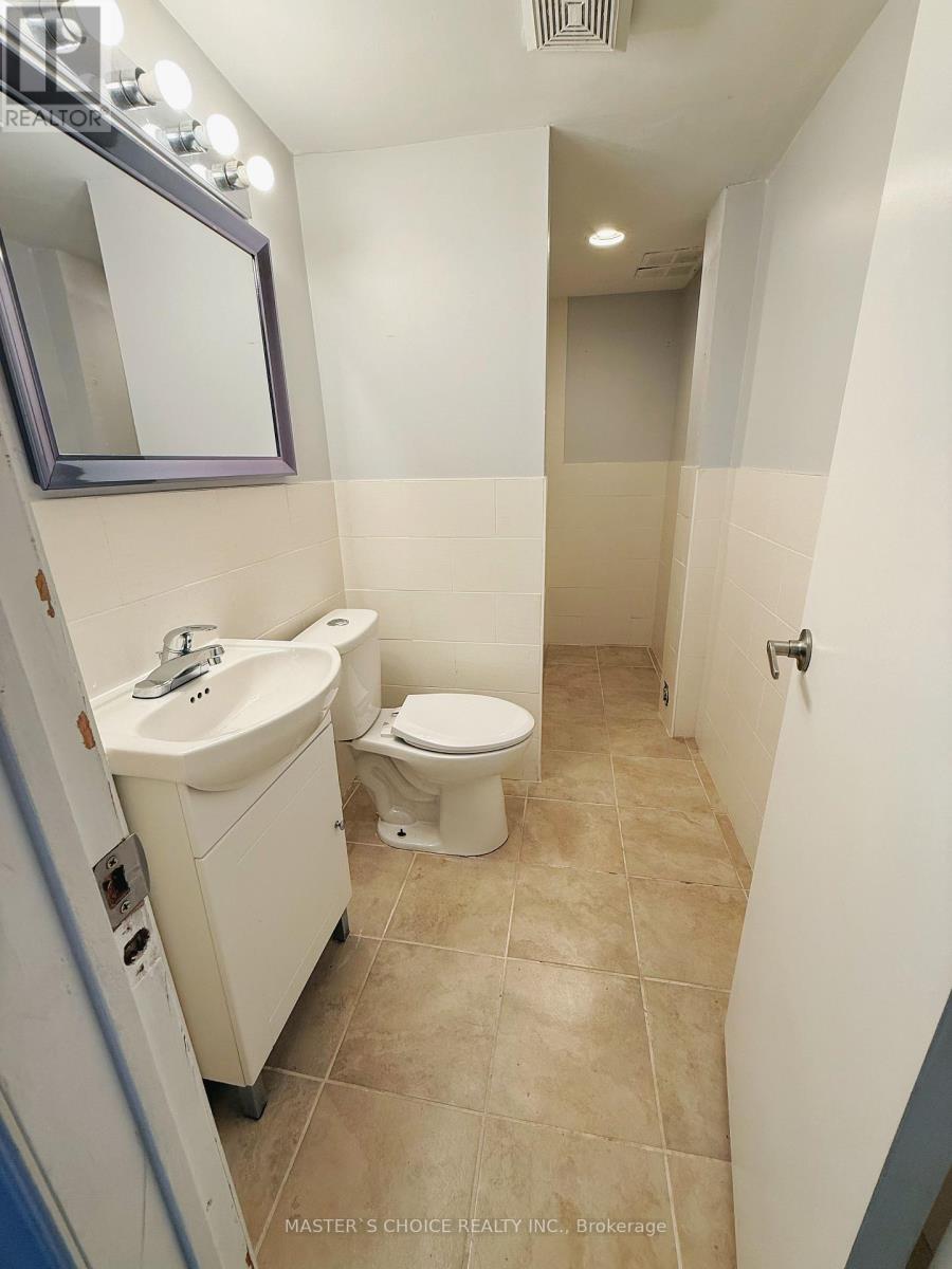 391 Taylor Mills Drive S, Richmond Hill, Ontario  L4C 2T2 - Photo 7 - N13231078