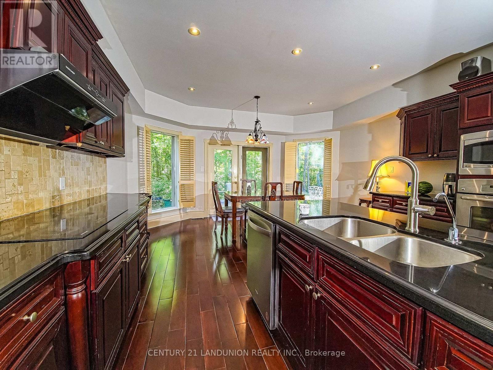 2 Heron Trail, Whitchurch-Stouffville, Ontario  L3Y 4W1 - Photo 11 - N13140038