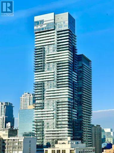 5001 - 7 GRENVILLE STREET, Toronto, Ontario