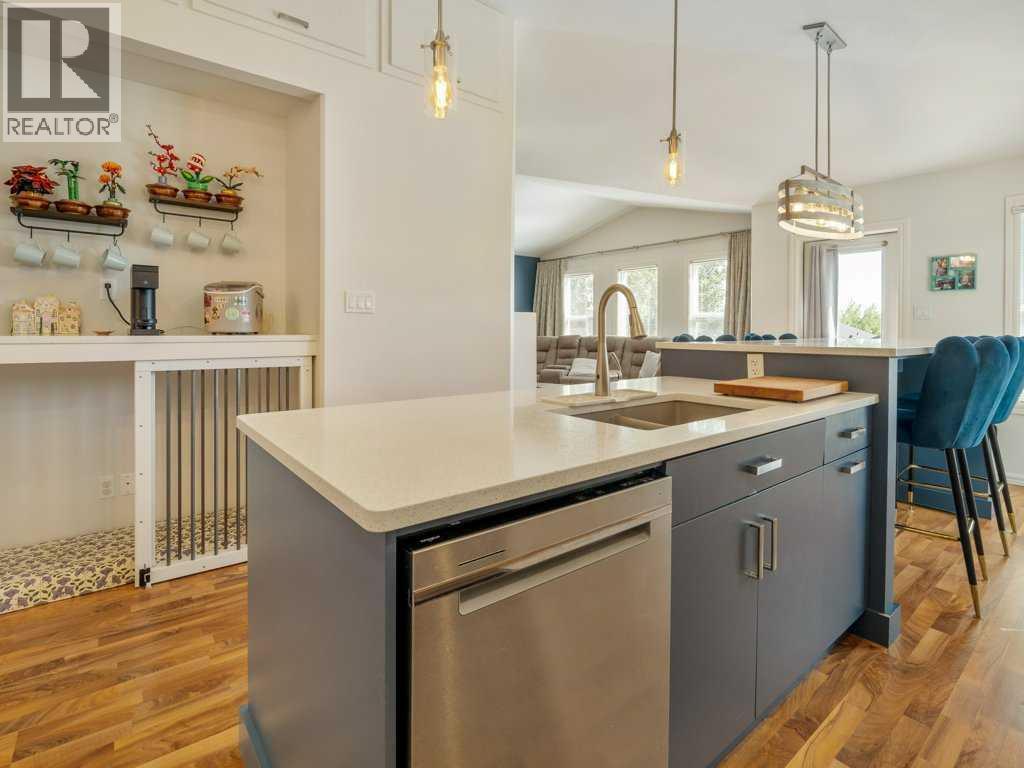 202 Mt Sundance Crescent W, Lethbridge, Alberta  T1J 0T6 - Photo 20 - A2318527