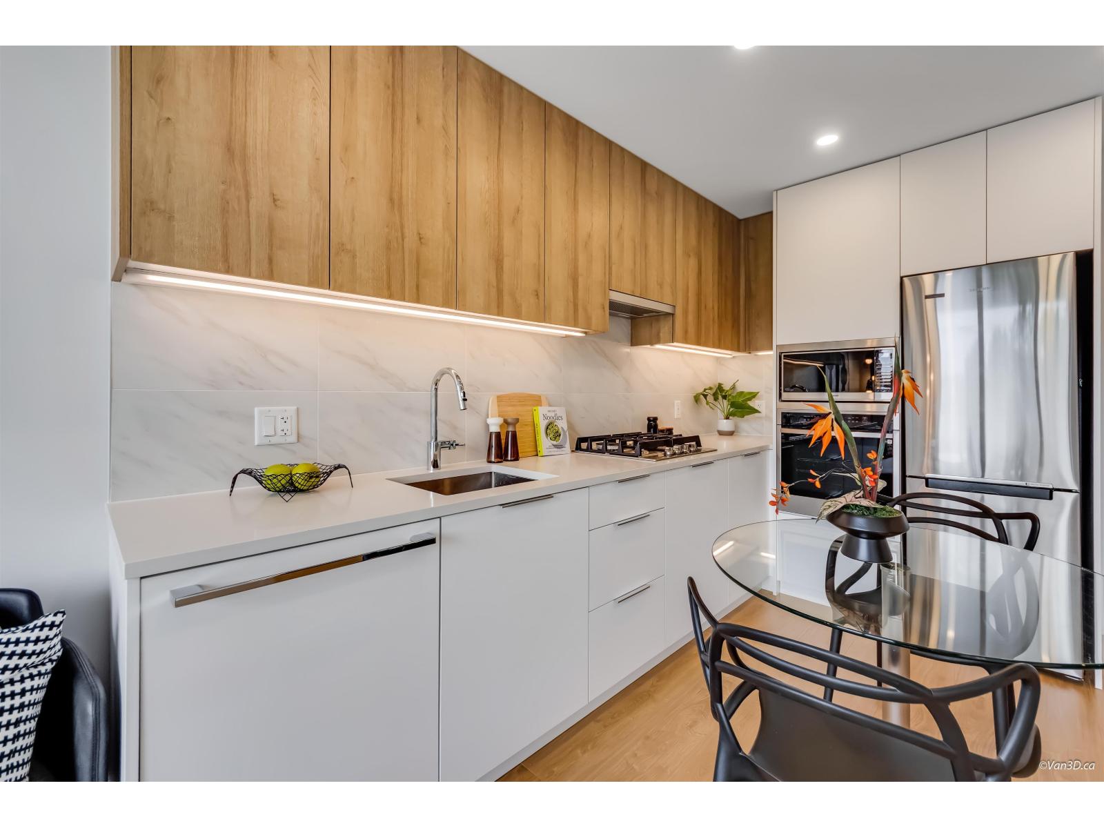 705 13387 Old Yale Road, Surrey, British Columbia  V3T 0V6 - Photo 13 - R3133366