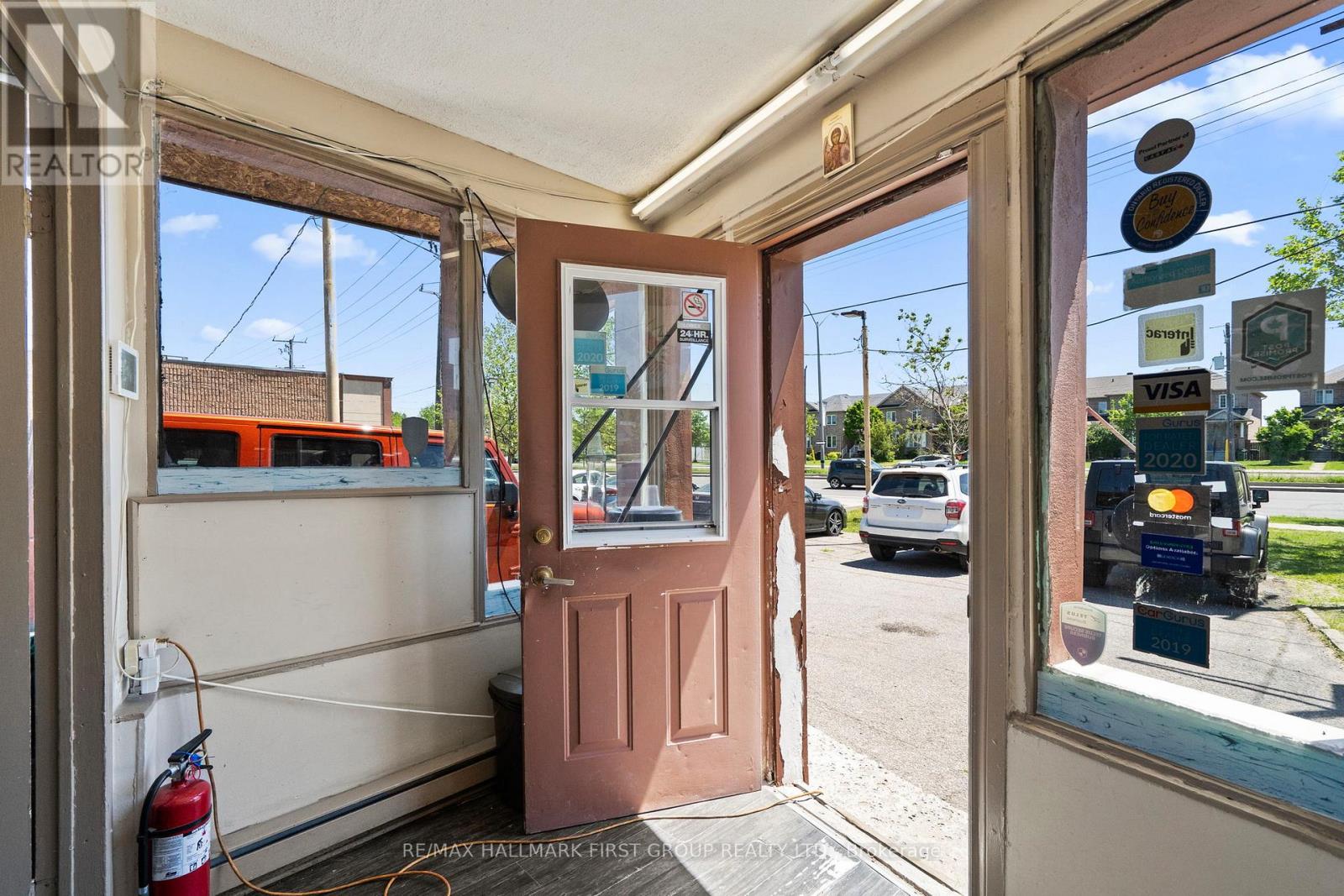 4656 Kingston Road, Toronto, Ontario  M1E 2P9 - Photo 17 - E13418194