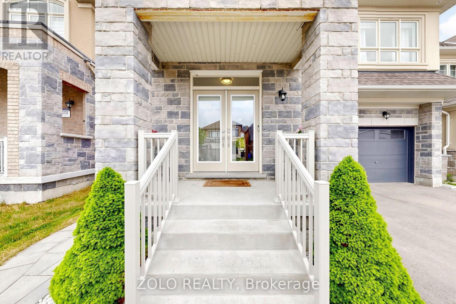 82 Murray Leonard Lane, East Gwillimbury, Ontario  L9N 0Z6 - Photo 2 - N13418224