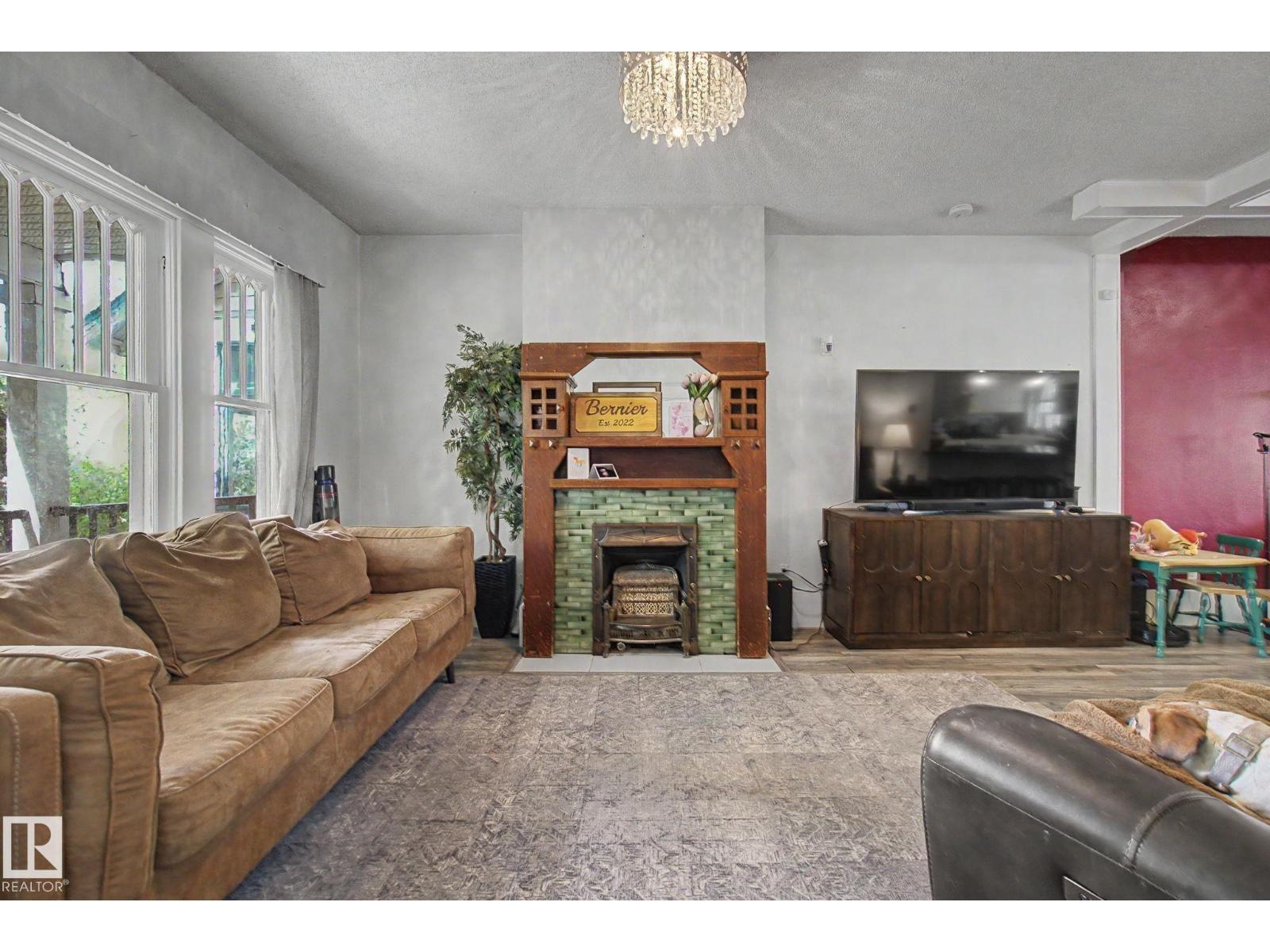 10647 125 St NW, Edmonton, Alberta  T5N 1T7 - Photo 9 - E4492563