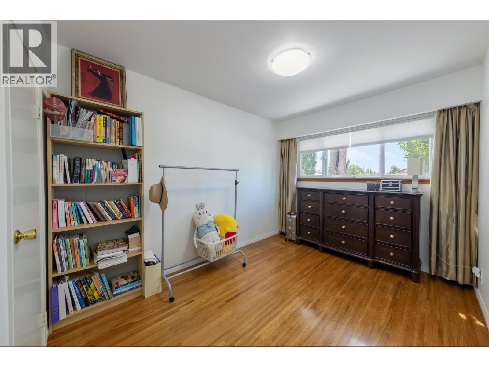 Listing image 14