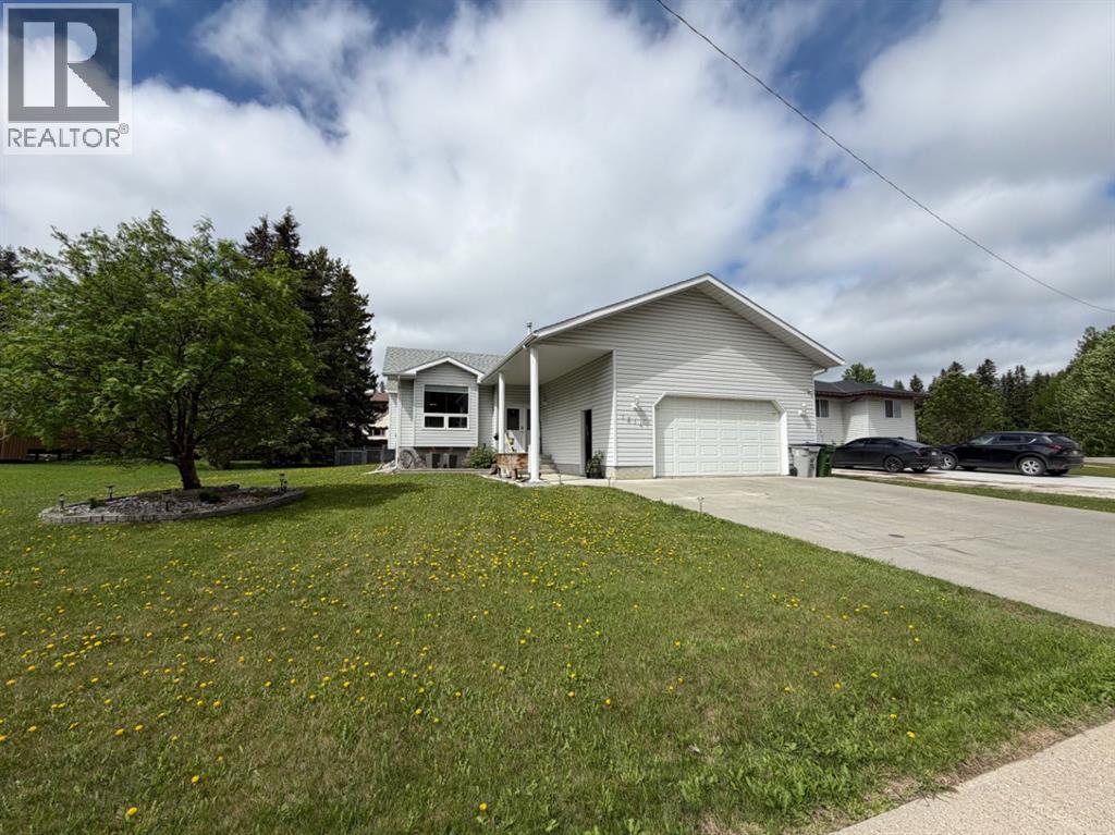 1814 48 Street, edson, Alberta