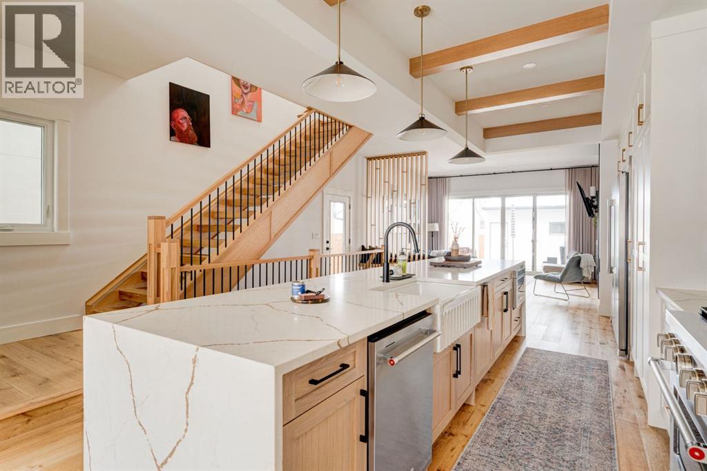 2440 31 Avenue Sw, Calgary, Alberta  T3E 3P1 - Photo 11 - A2318717