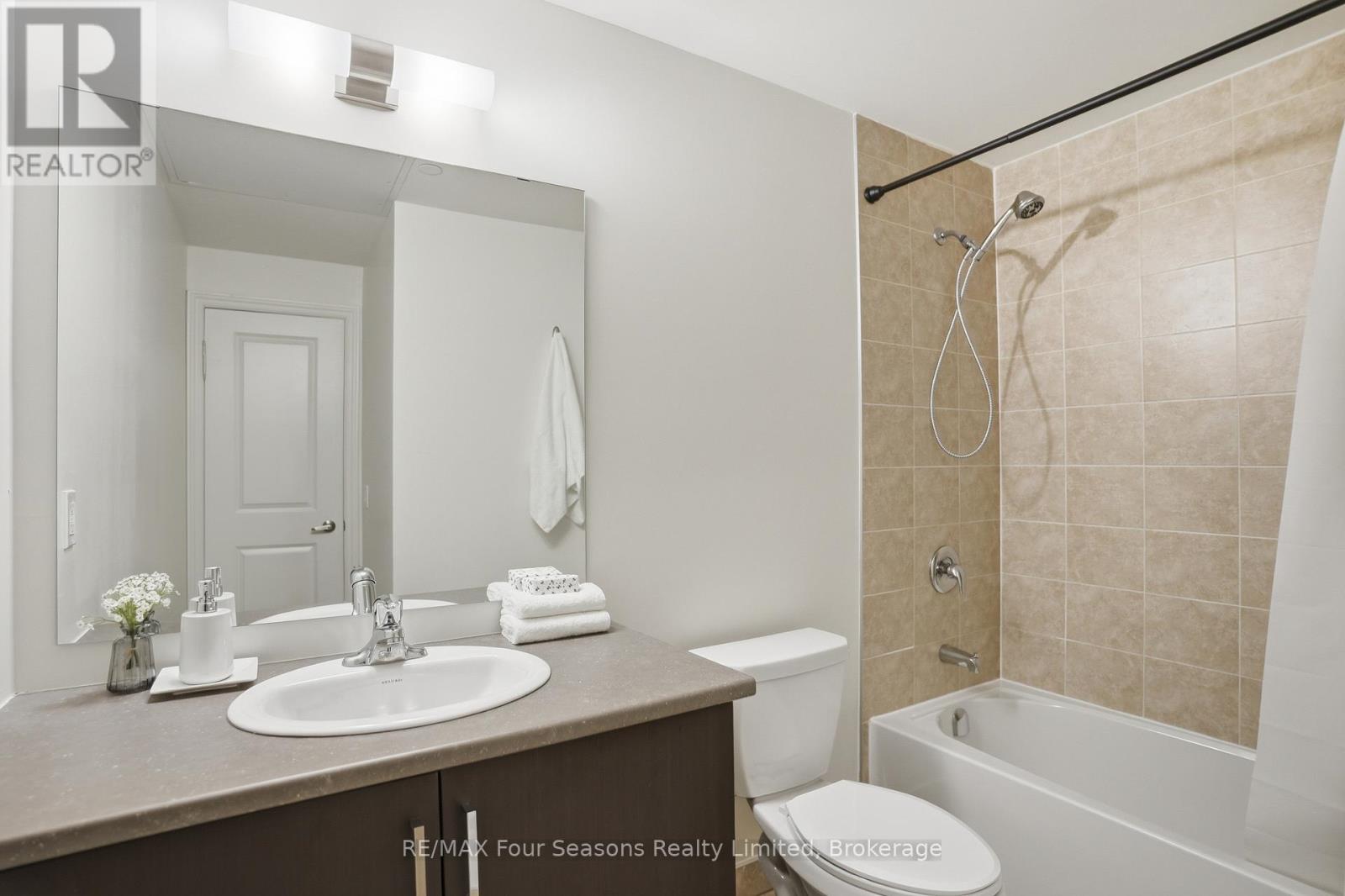 205 - 17 Spooner Crescent, Collingwood, Ontario L9Y 1T3 - Photo 4 - S13418344