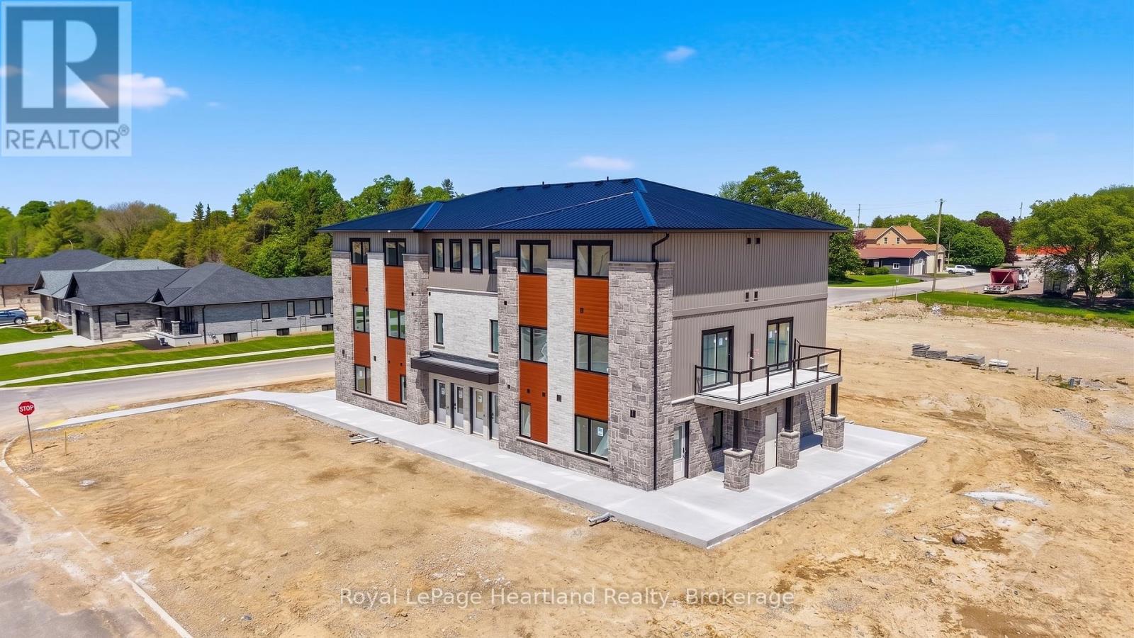 6 - 15 Cassidy Street, South Bruce, Ontario  N0G 2S0 - Photo 4 - X13418318