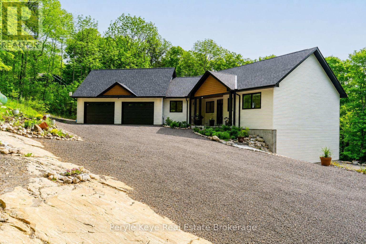 1140 Walkers Glenn Crescent, Lake Of Bays, Ontario  P1H 2J6 - Photo 3 - X13418326
