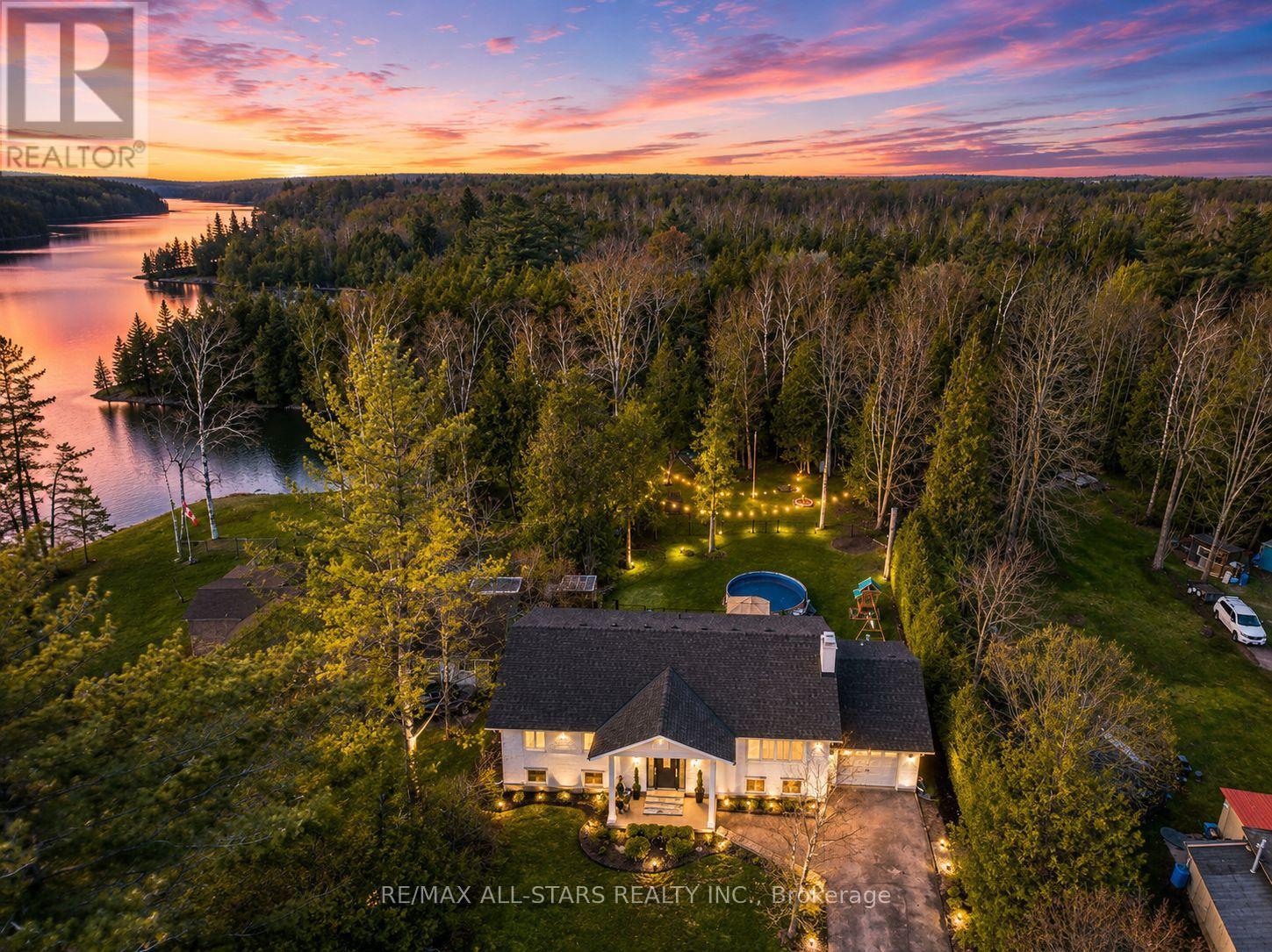 127 PINECREST ROAD, Georgina, Ontario