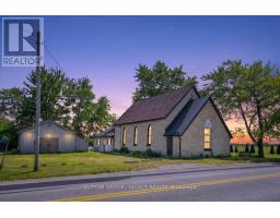 8833 CONFEDERATION LINE, Warwick, Ontario