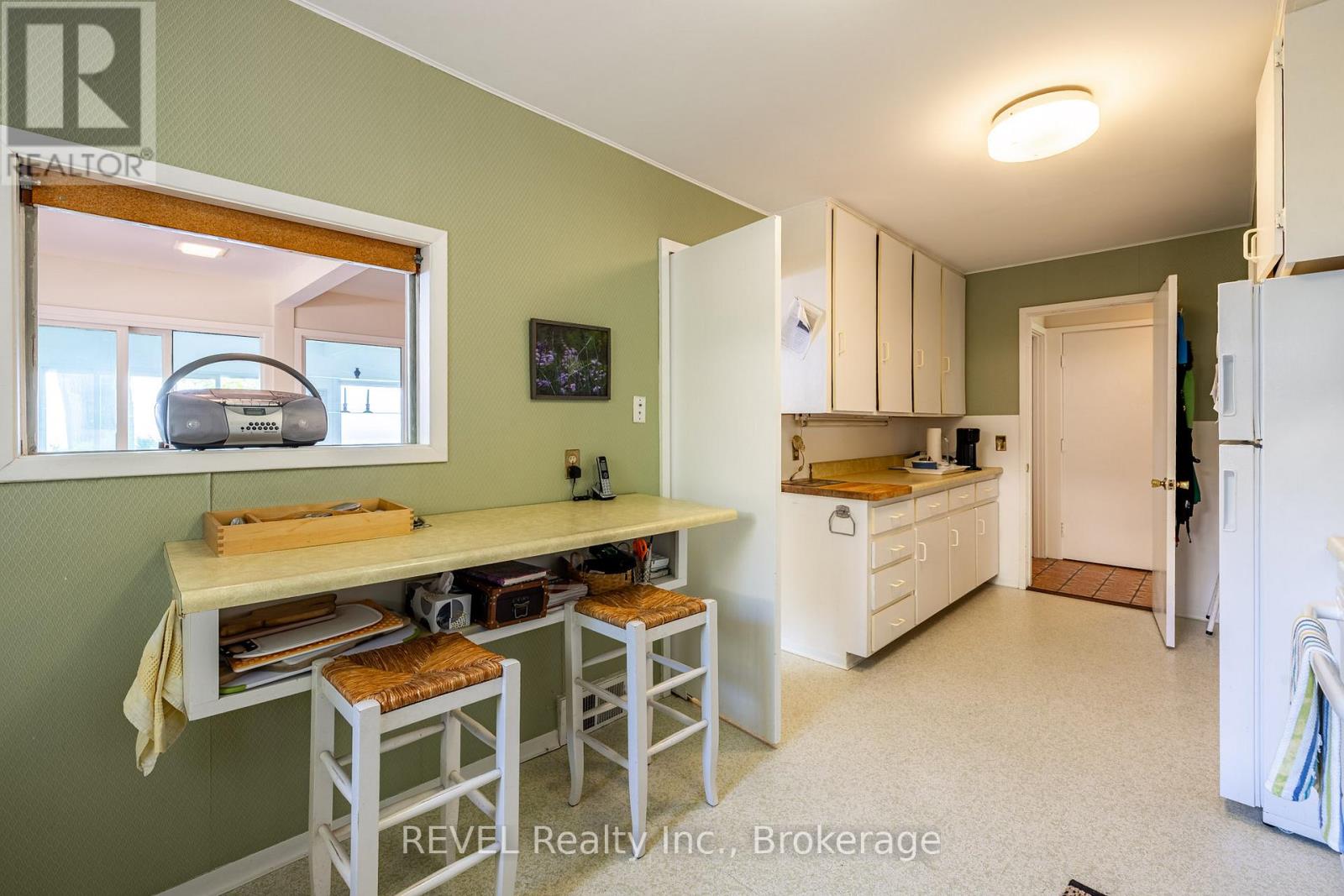 2133 Macdonald Drive, Fort Erie, Ontario  L2A 5M4 - Photo 15 - X13223926