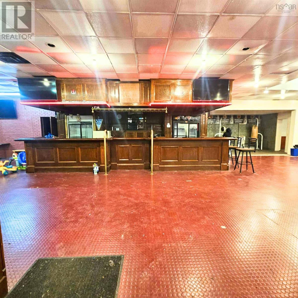 3447 Wilson Avenue, New Waterford, Nova Scotia  B1H 1G4 - Photo 12 - 202613723