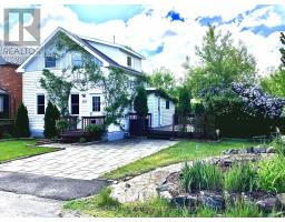 977 BROOKES STREET, North Bay, Ontario