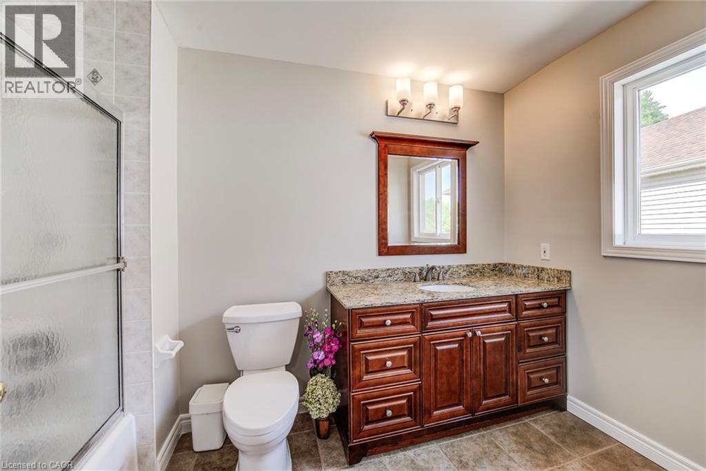 712 Brookmill Place, Waterloo, Ontario N2V 2P1 - Photo 22 - 40833492