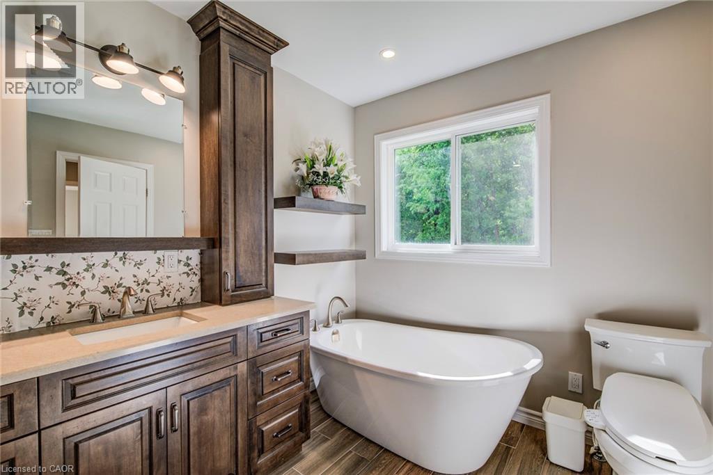 712 Brookmill Place, Waterloo, Ontario N2V 2P1 - Photo 26 - 40833492