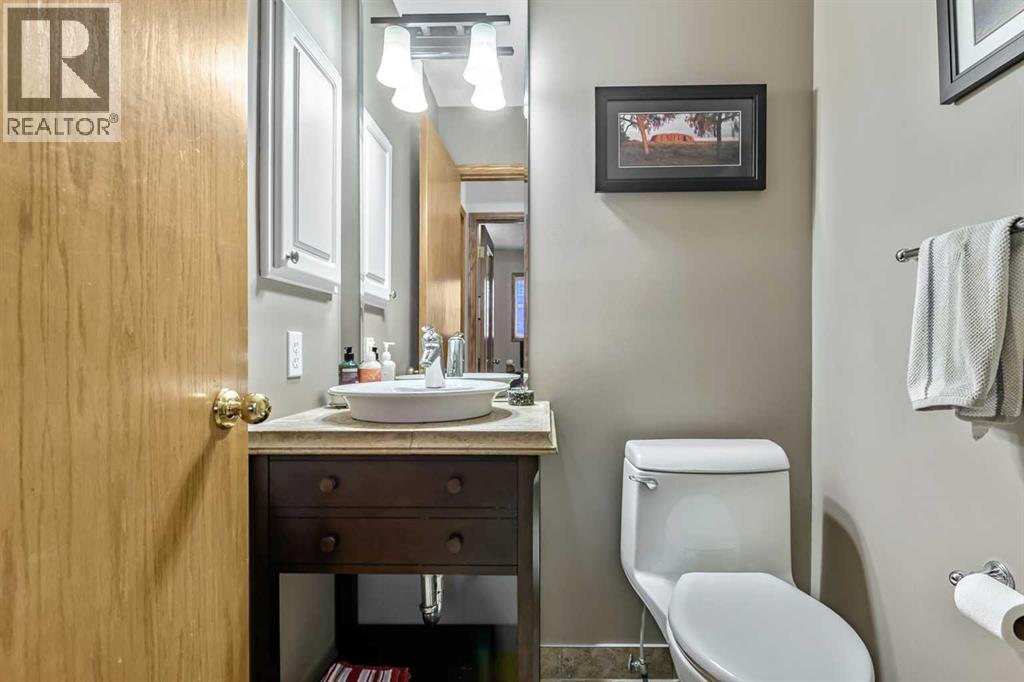 1483 Sunwood Road Se, Calgary, Alberta  T2X 2K5 - Photo 18 - A2316333