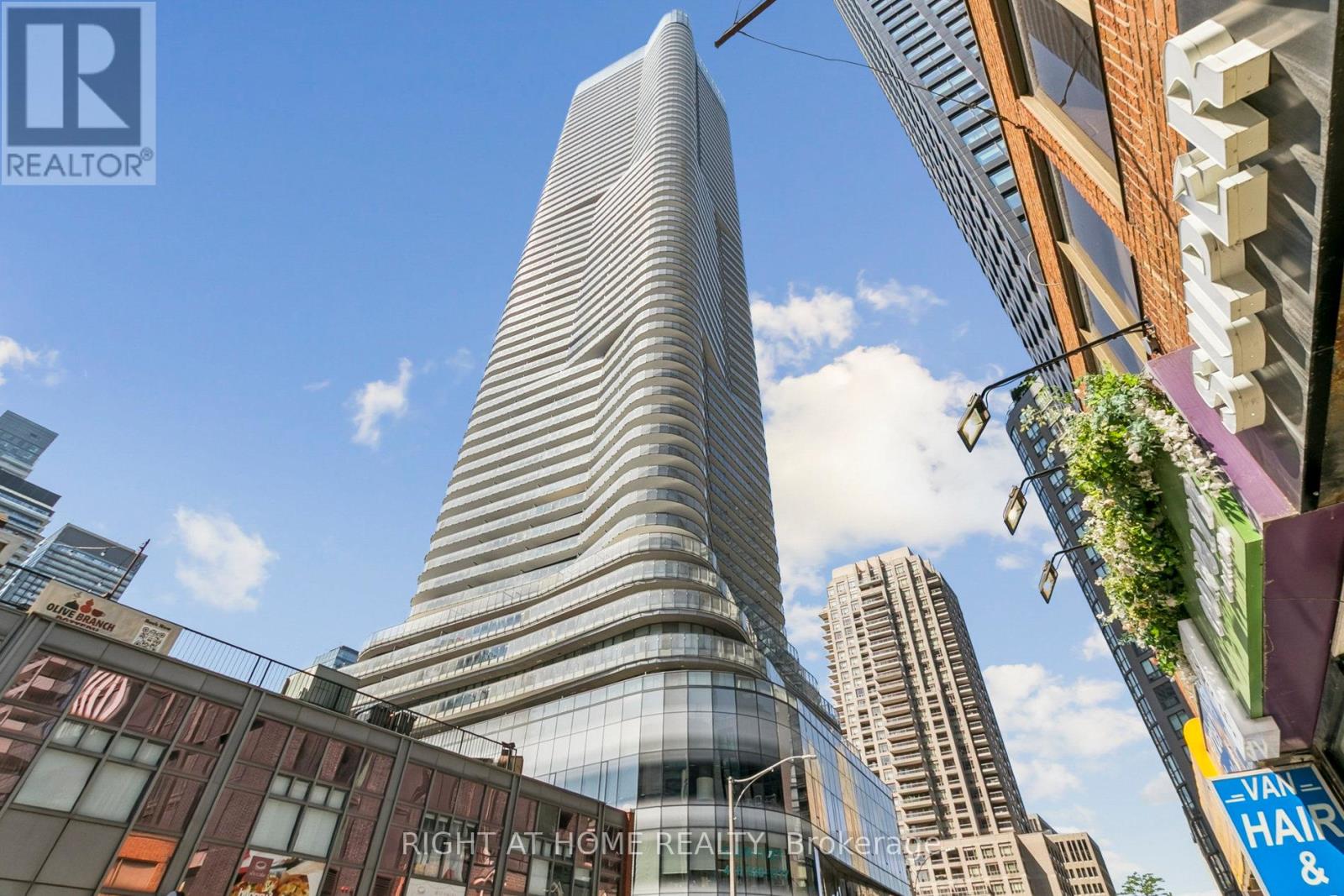 5408 - 11 WELLESLEY ST W AVENUE, Toronto, Ontario