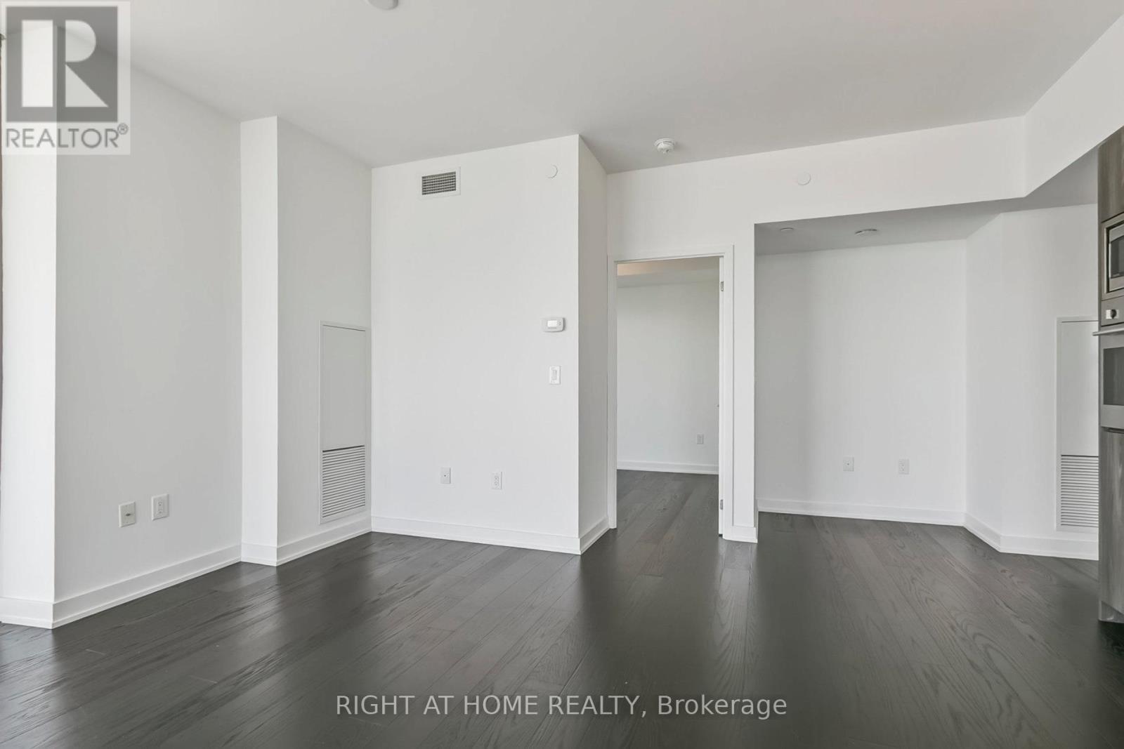 5408 - 11 Wellesley St W Avenue, Toronto, Ontario  M4Y 1E8 - Photo 11 - C13418232