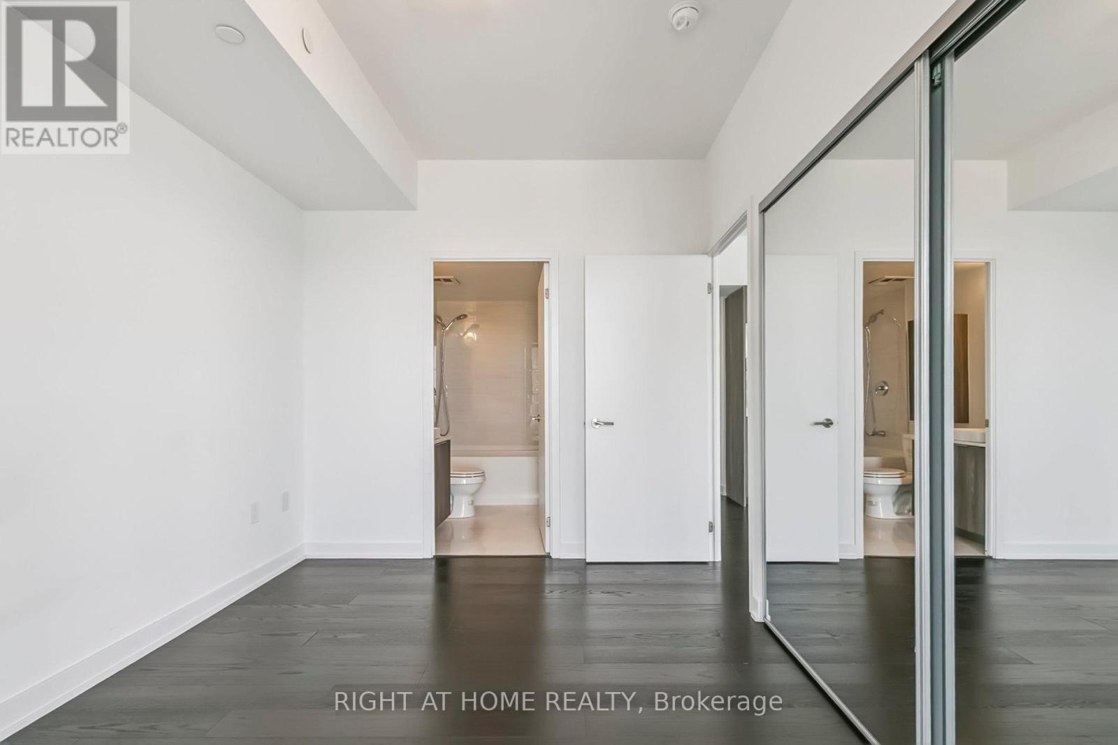 5408 - 11 Wellesley St W Avenue, Toronto, Ontario  M4Y 1E8 - Photo 20 - C13418232