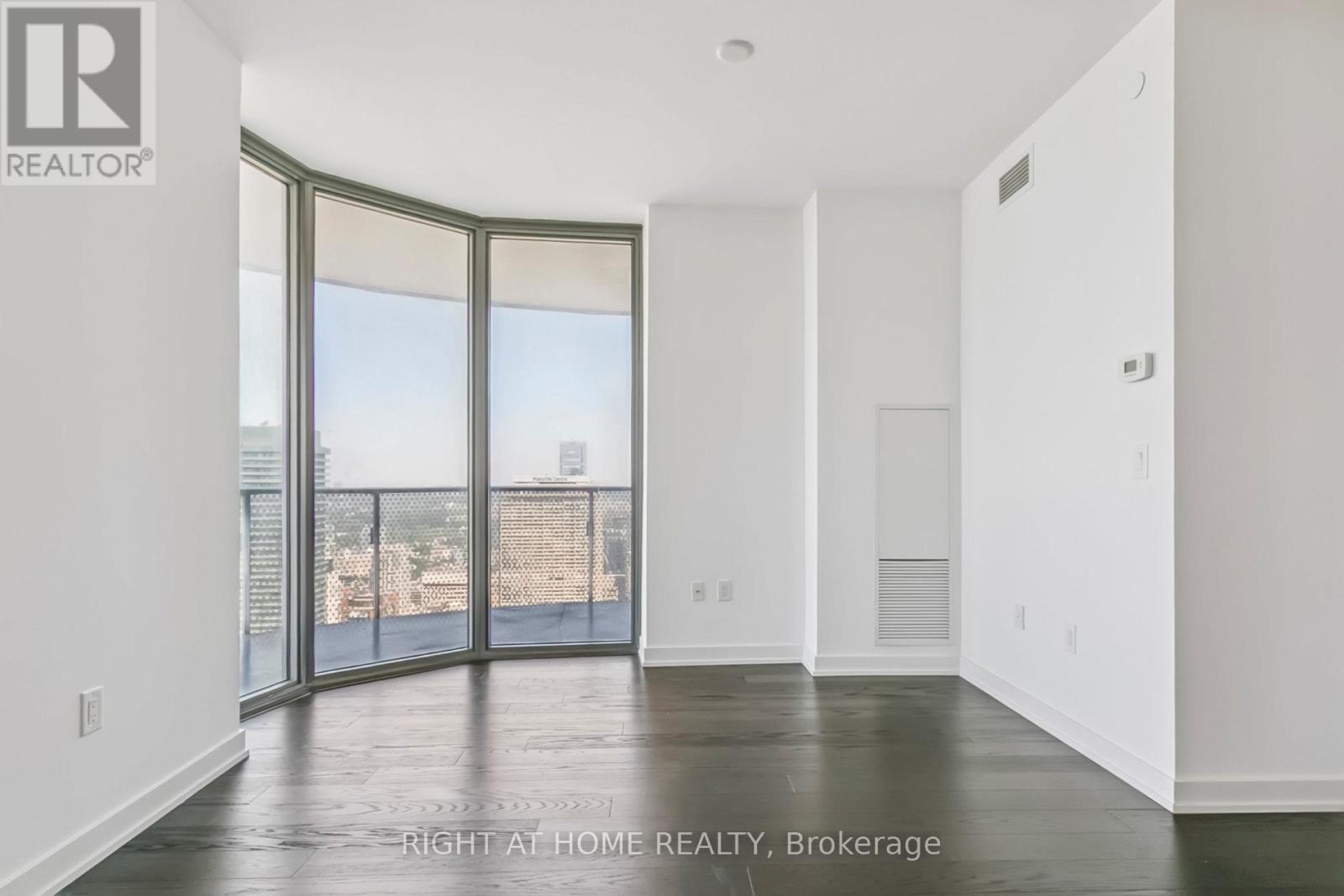 5408 - 11 Wellesley St W Avenue, Toronto, Ontario  M4Y 1E8 - Photo 9 - C13418232