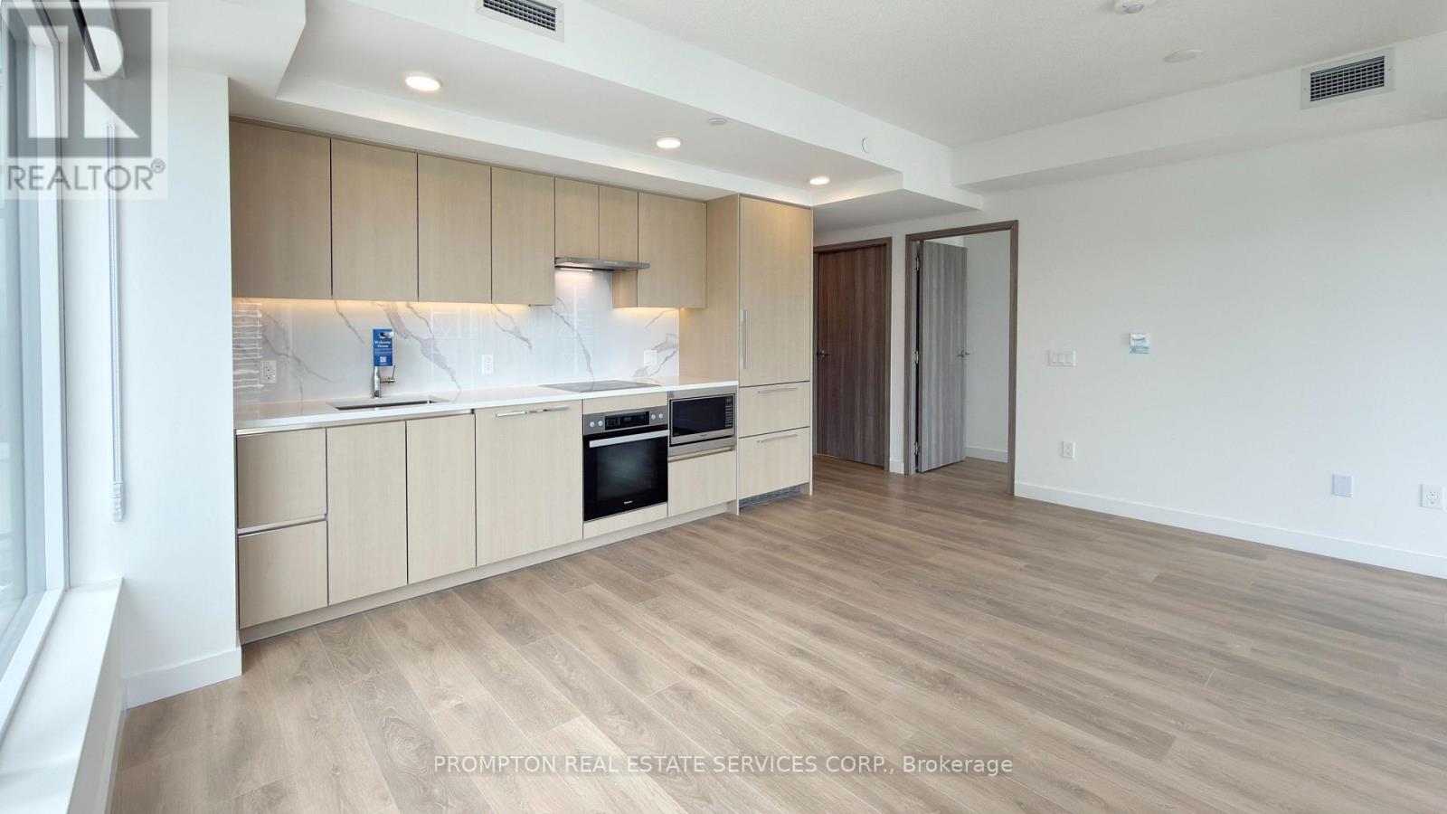 2805 - 3 Concord Cityplace Way, Toronto, Ontario  M5V 0X4 - Photo 2 - C13418280