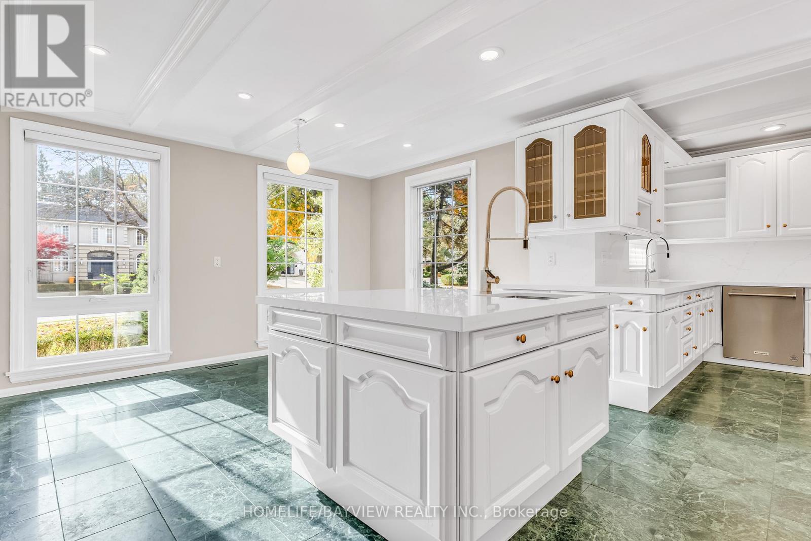 22 Salonica Road, Toronto, Ontario  M3C 2L9 - Photo 13 - C13418338