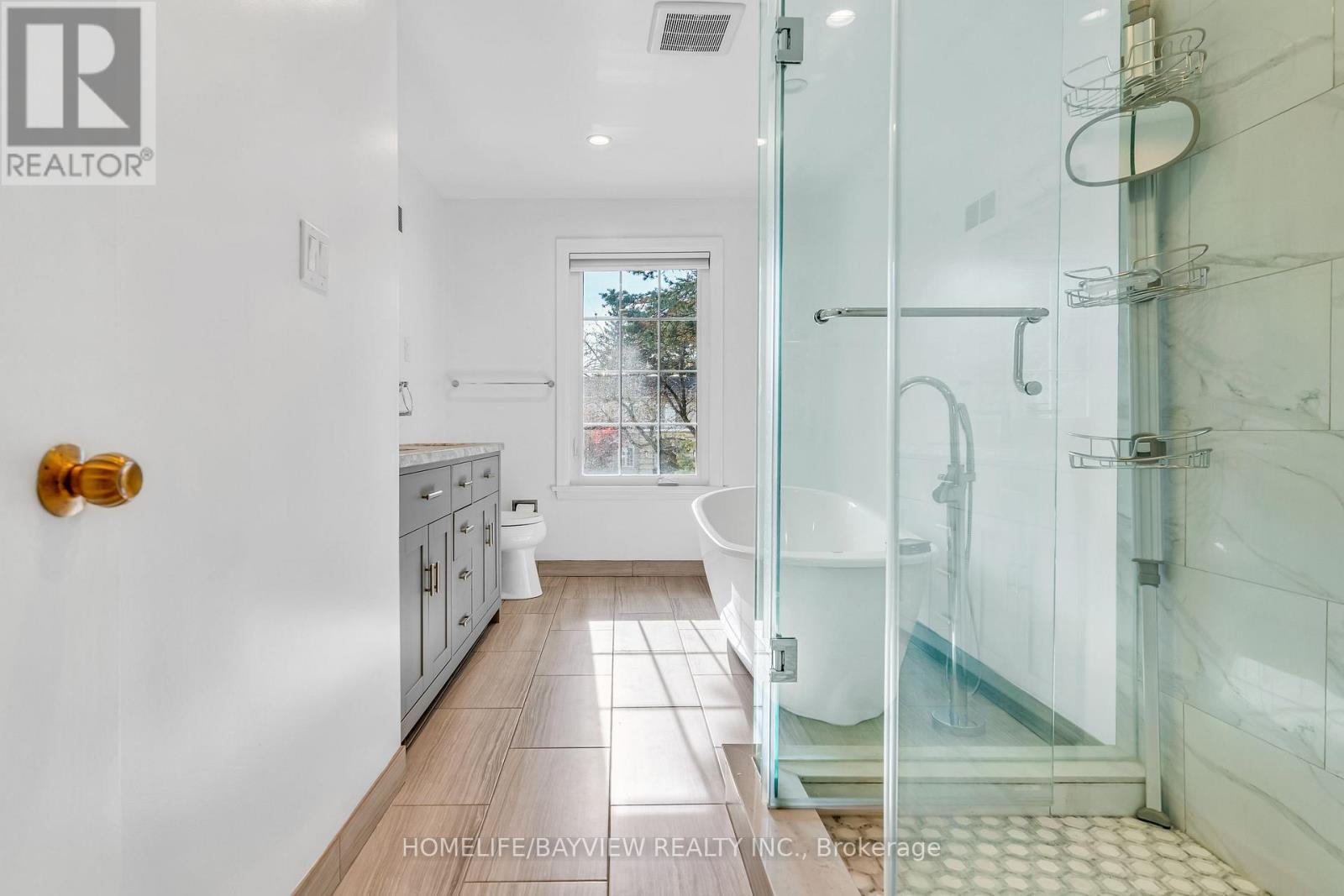22 Salonica Road, Toronto, Ontario  M3C 2L9 - Photo 25 - C13418338