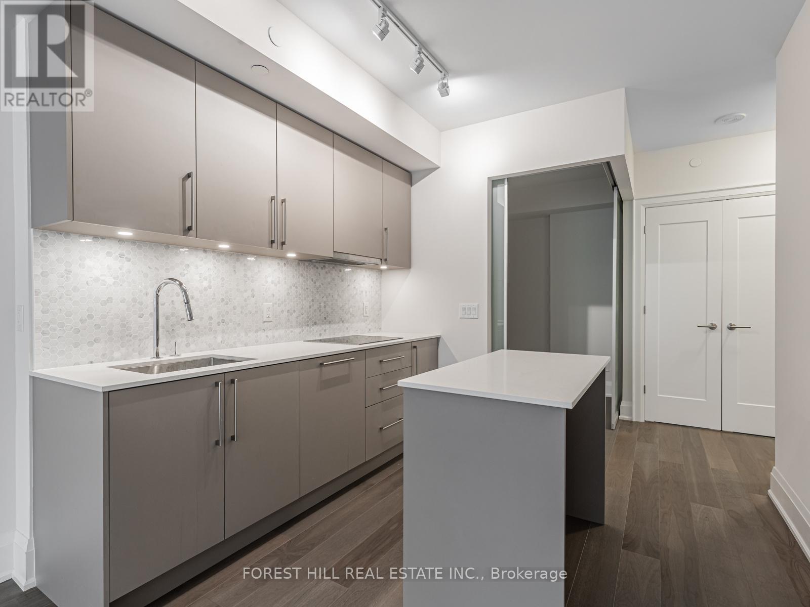810 - 88 Cumberland Street, Toronto, Ontario  M5R 1A3 - Photo 11 - C13418374