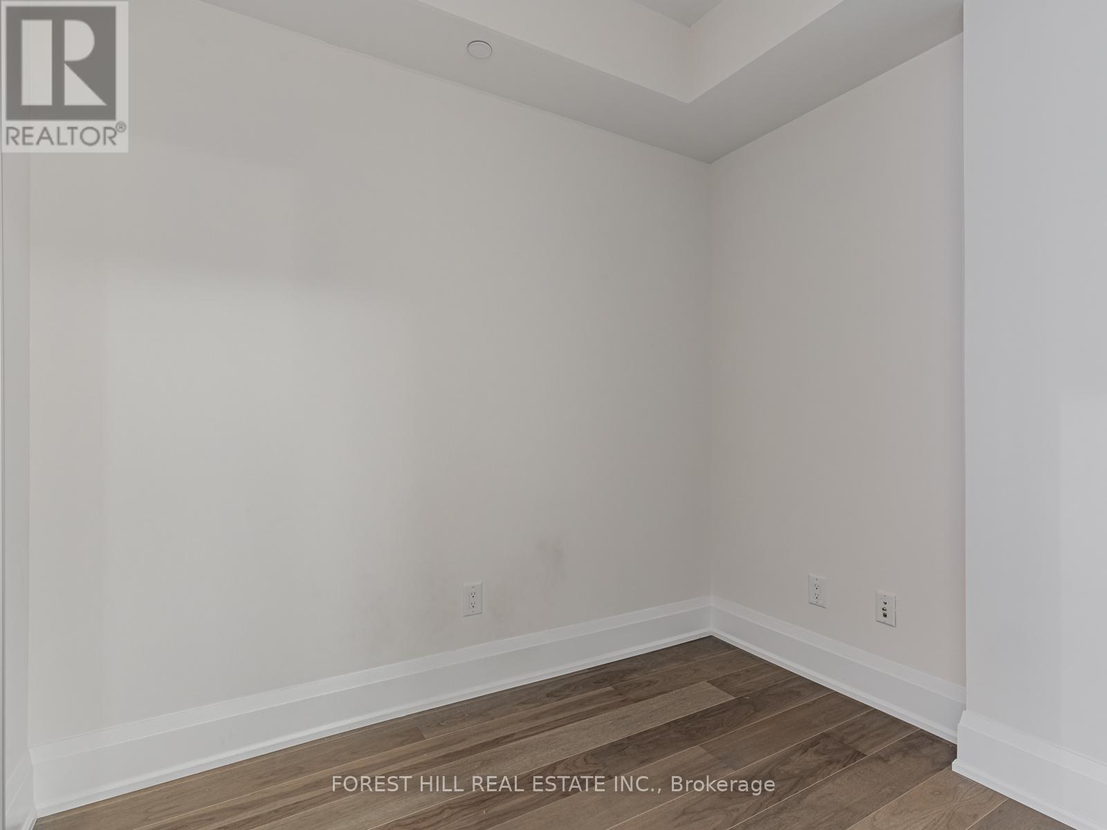 810 - 88 Cumberland Street, Toronto, Ontario  M5R 1A3 - Photo 4 - C13418374