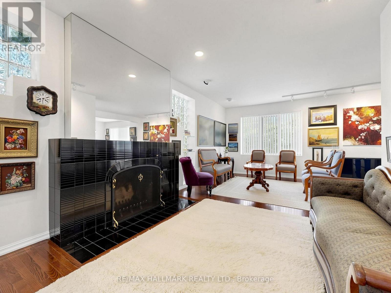 63 St Clements Avenue, Toronto, Ontario  M4R 1H1 - Photo 12 - C13418378