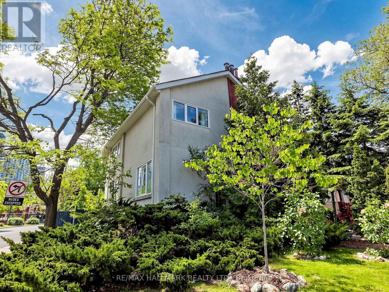 63 St Clements Avenue, Toronto, Ontario  M4R 1H1 - Photo 3 - C13418378