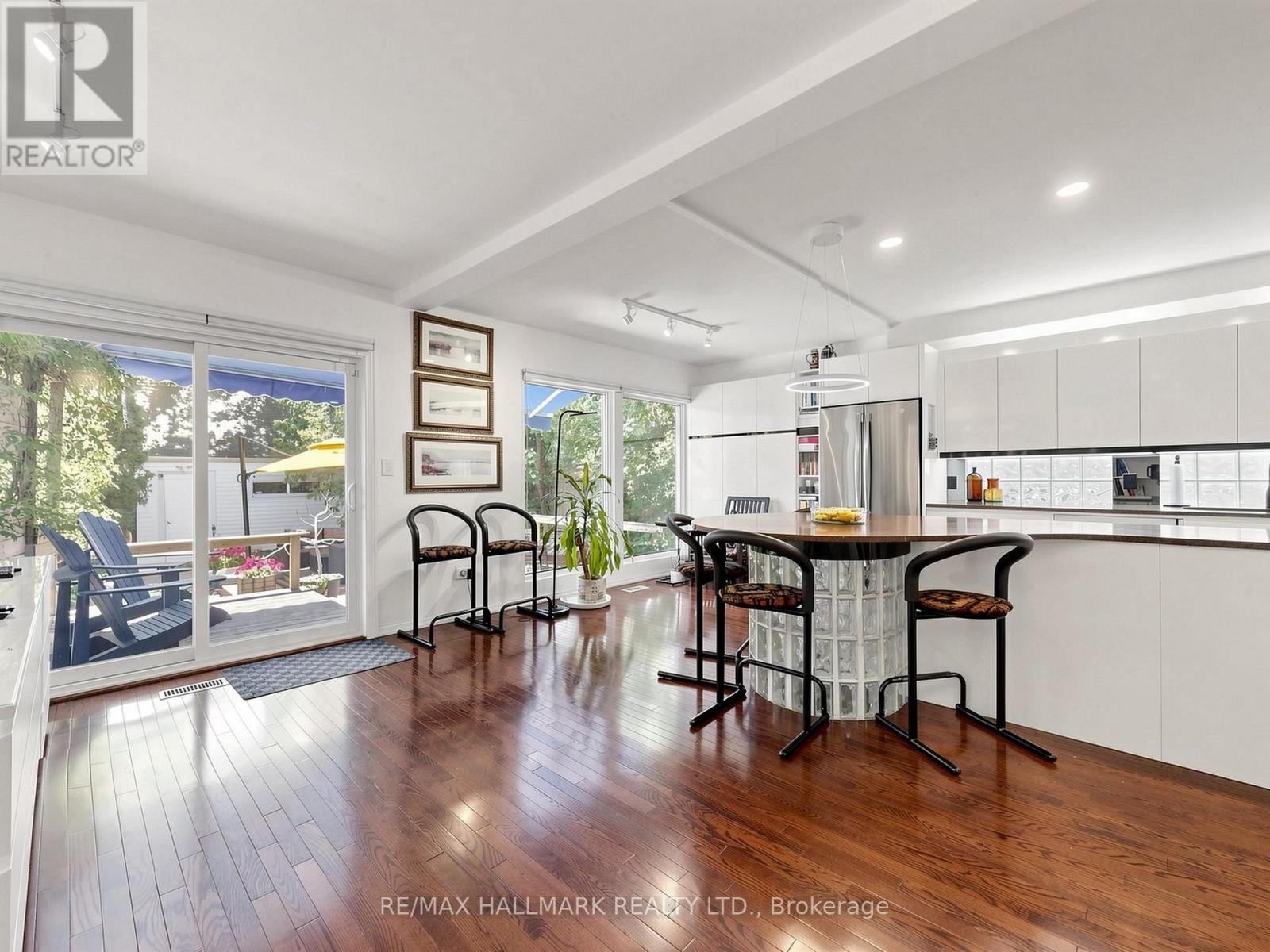 63 St Clements Avenue, Toronto, Ontario  M4R 1H1 - Photo 4 - C13418378
