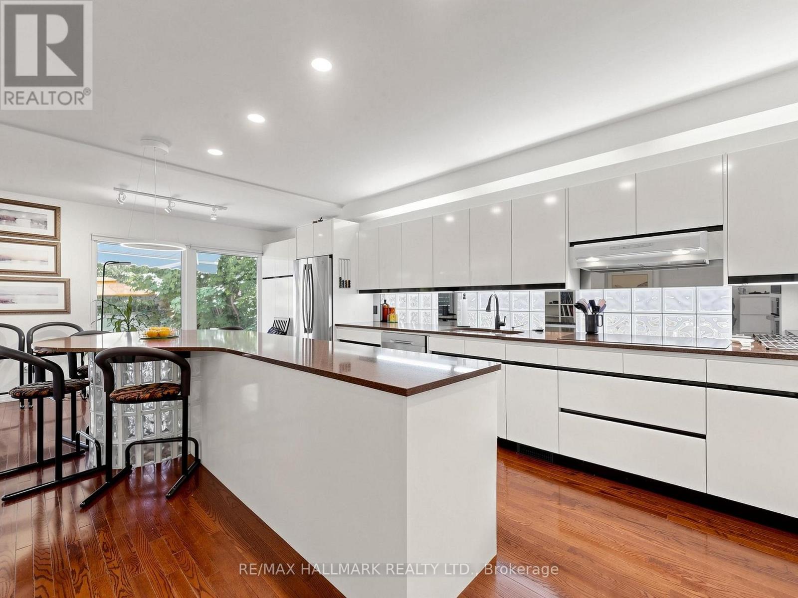 63 St Clements Avenue, Toronto, Ontario  M4R 1H1 - Photo 6 - C13418378