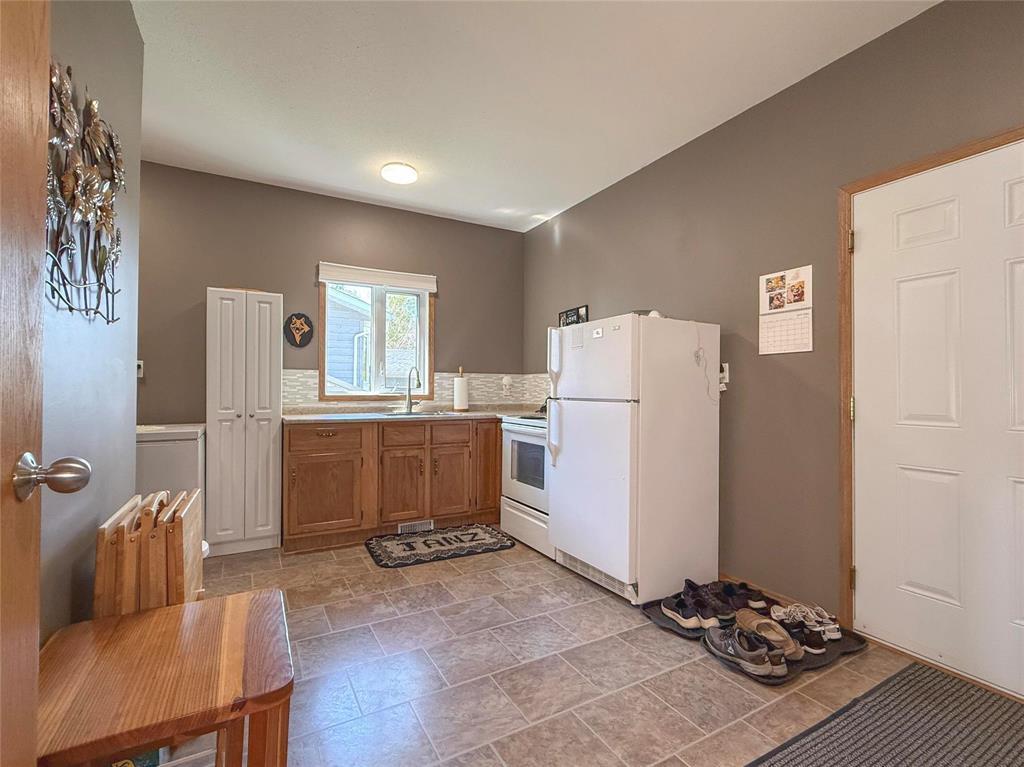 12 Sunset Drive, Killarney, Manitoba  R0K 1G0 - Photo 42 - 202608409