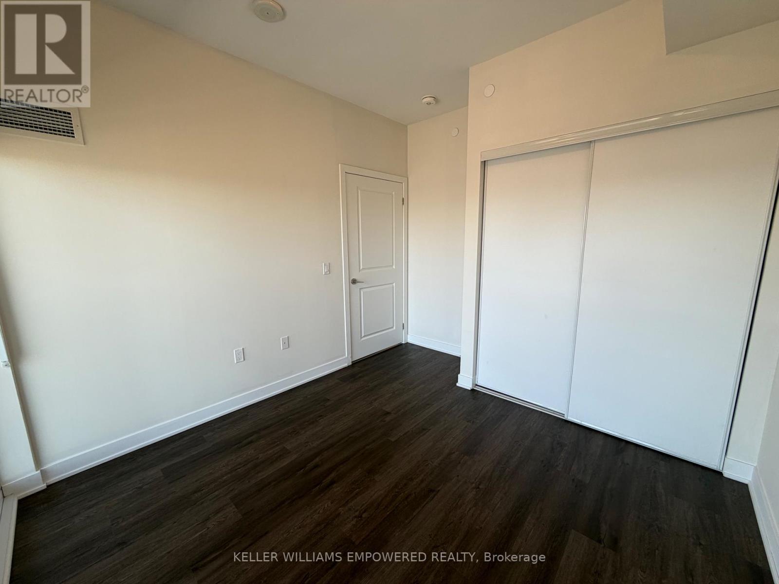503 - 100 Eagle Rock Way, Vaughan, Ontario  L6A 5B9 - Photo 14 - N13418256