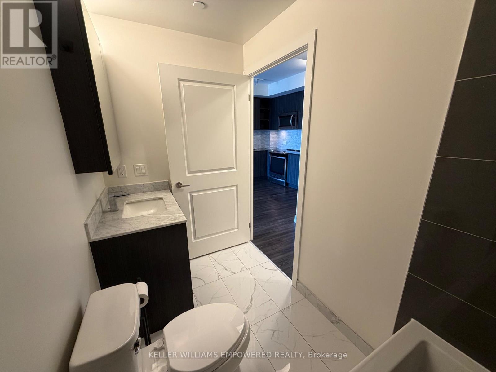 503 - 100 Eagle Rock Way, Vaughan, Ontario  L6A 5B9 - Photo 7 - N13418256