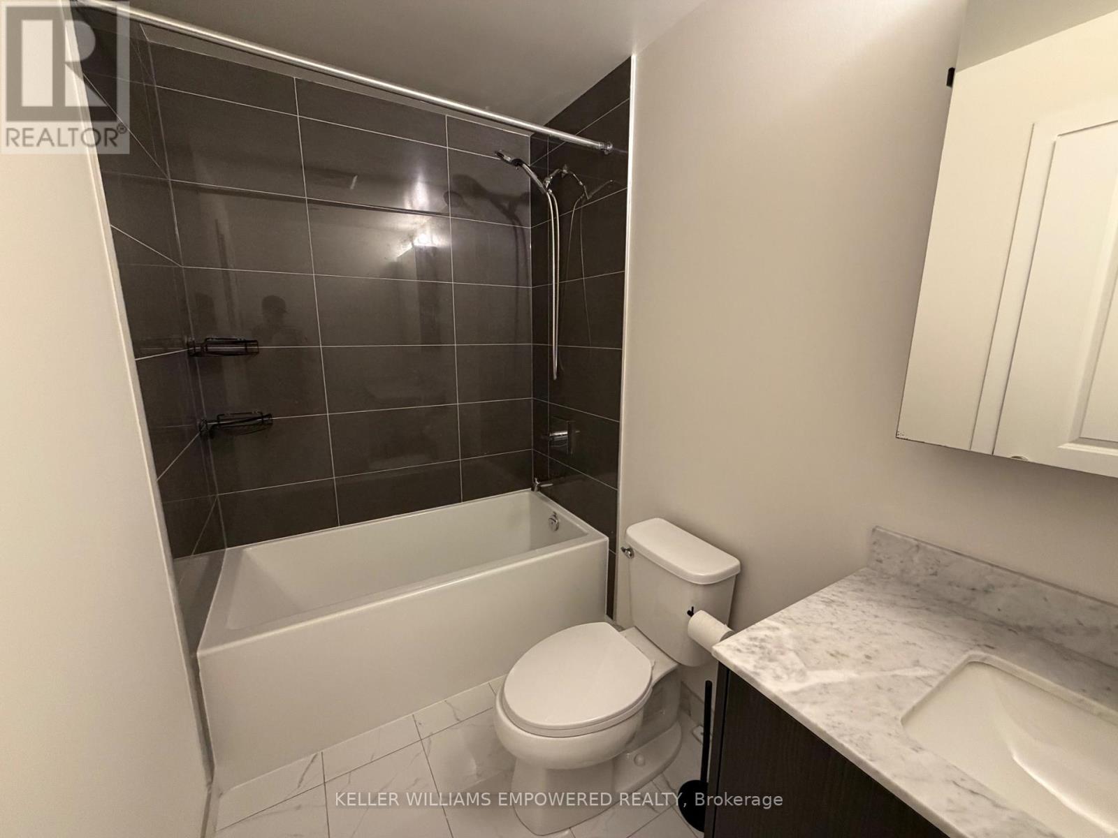 503 - 100 Eagle Rock Way, Vaughan, Ontario  L6A 5B9 - Photo 8 - N13418256