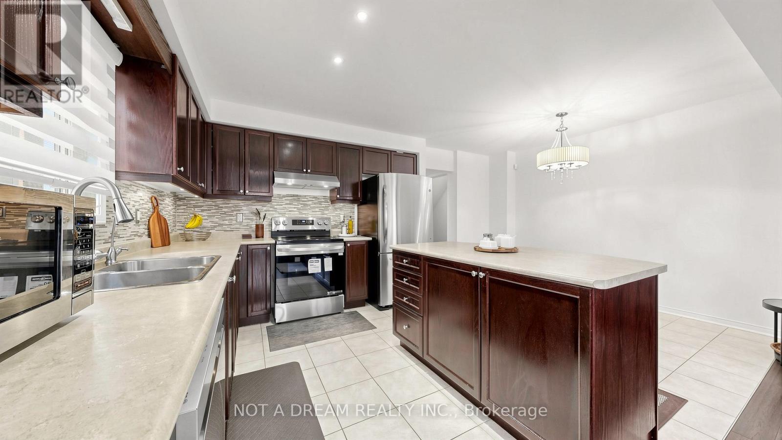 47 Acorn Lane, Bradford West Gwillimbury (Bradford), Ontario  L3Z 0H5 - Photo 17 - N13418274