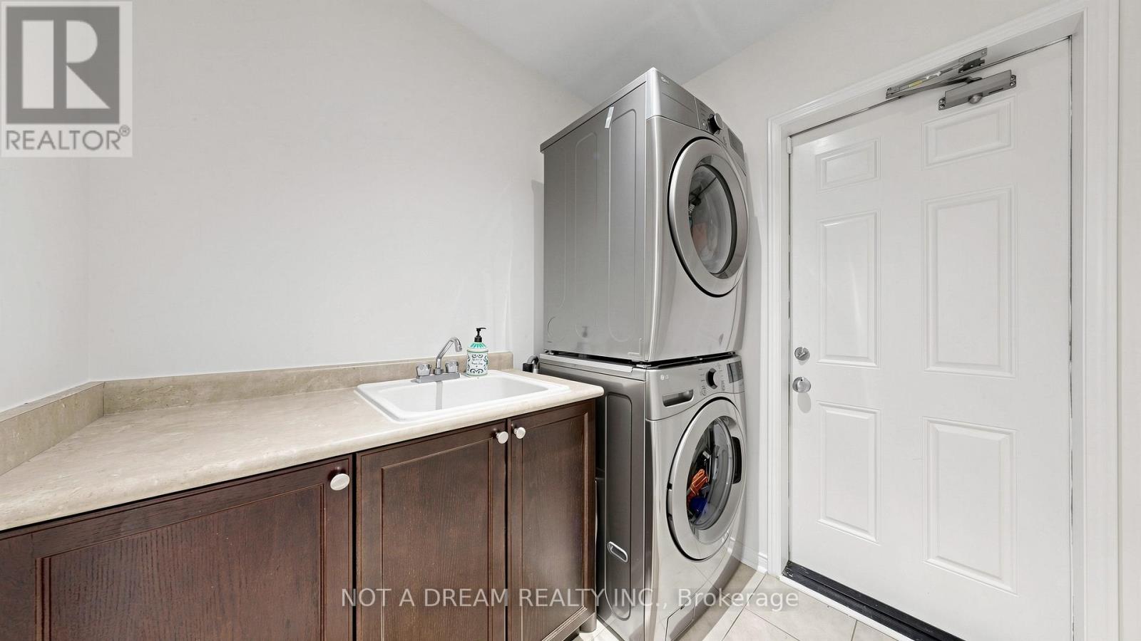 47 Acorn Lane, Bradford West Gwillimbury (Bradford), Ontario  L3Z 0H5 - Photo 22 - N13418274