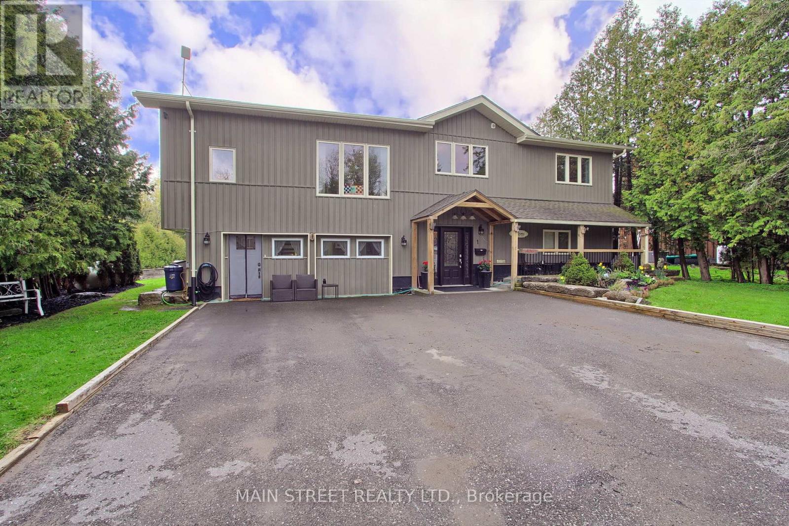 1 MUSTARD STREET, Uxbridge, Ontario