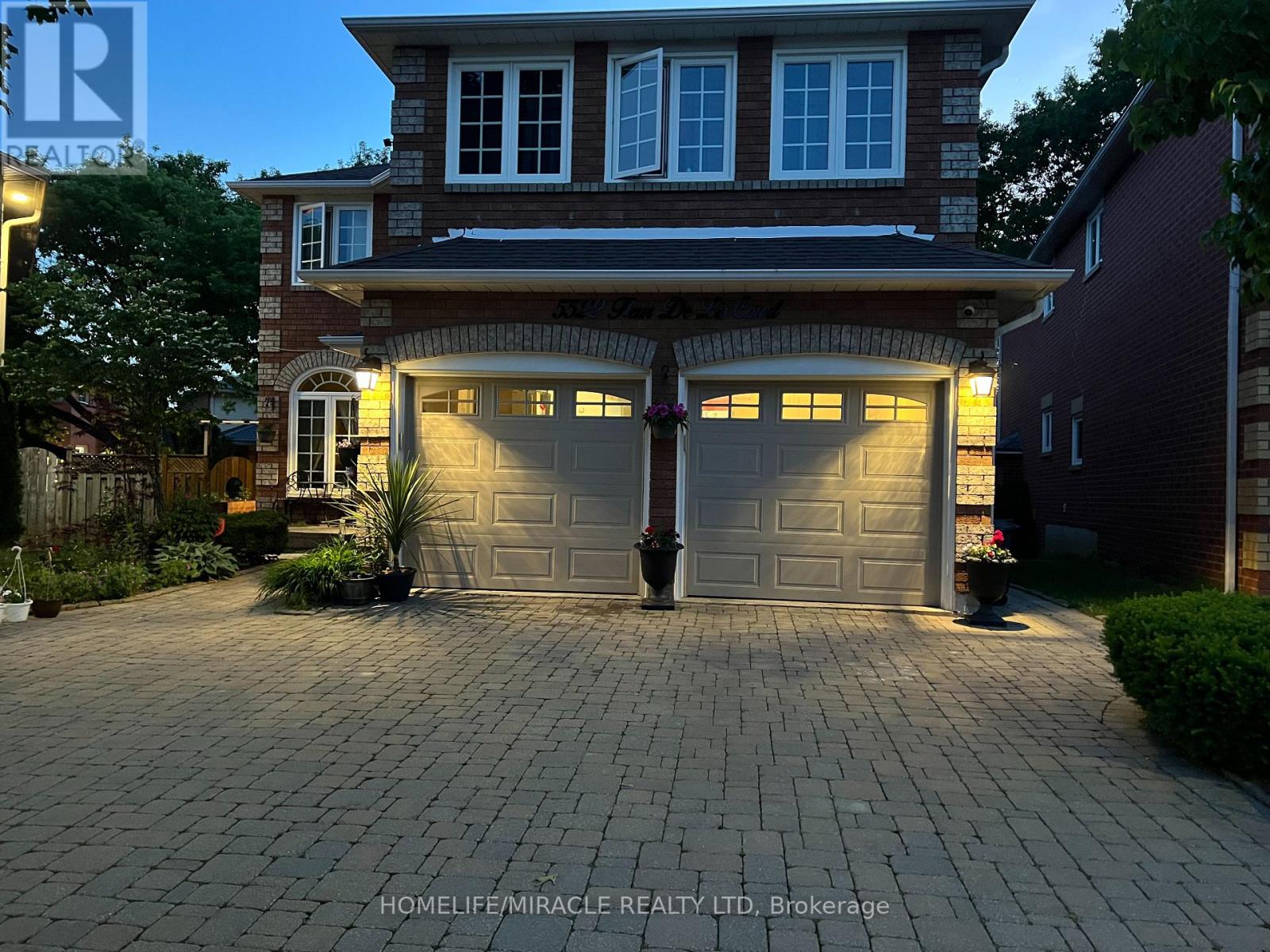 5522 FLEUR-DE-LIS COURT, Mississauga, Ontario