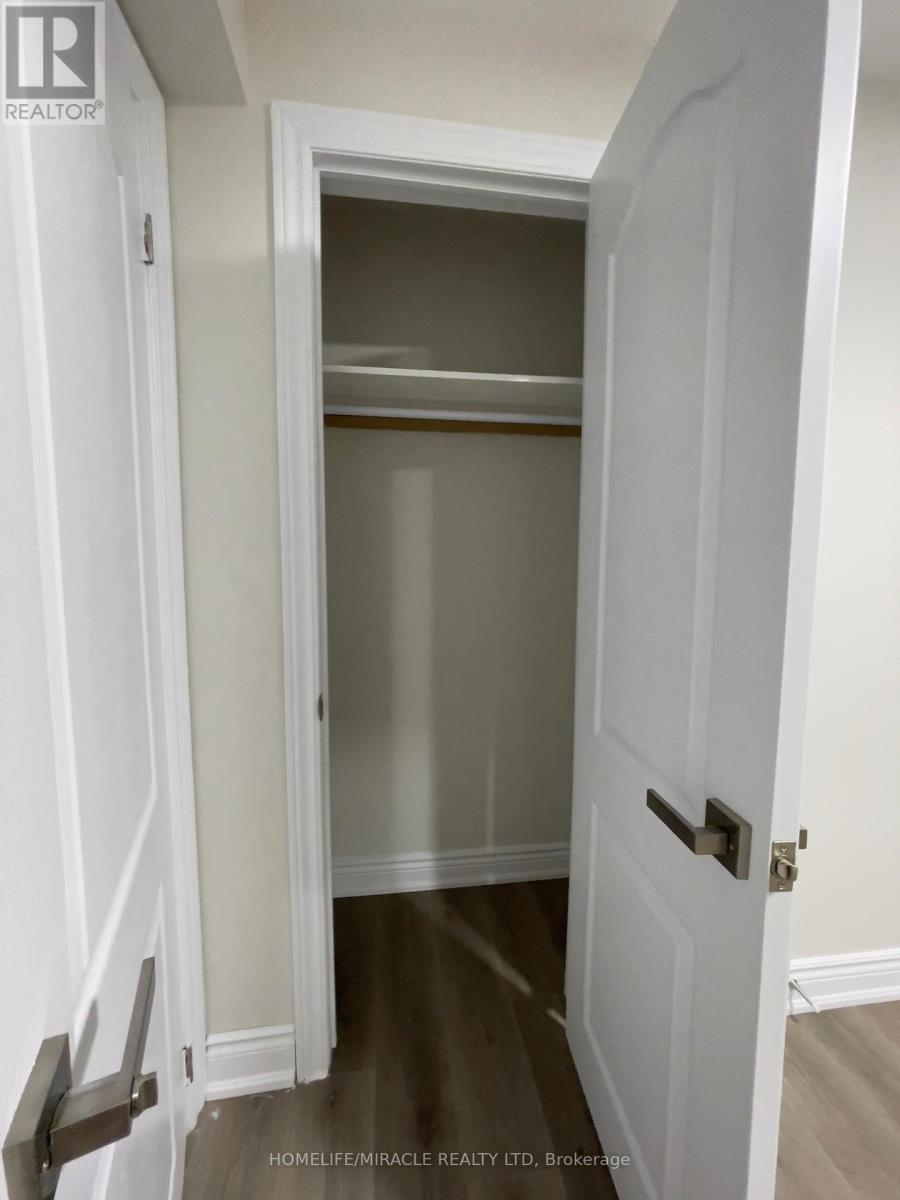 5522 Fleur-De-Lis Court, Mississauga, Ontario  L5R 2Z6 - Photo 18 - W13418262