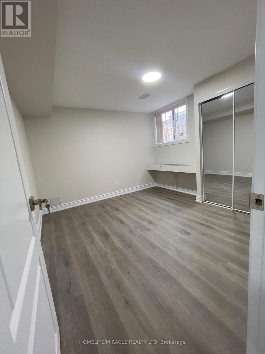5522 Fleur-De-Lis Court, Mississauga, Ontario  L5R 2Z6 - Photo 27 - W13418262