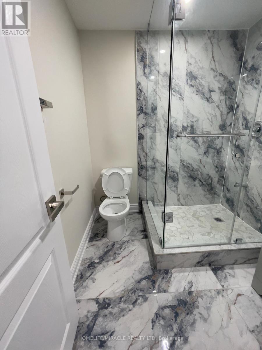 5522 Fleur-De-Lis Court, Mississauga, Ontario  L5R 2Z6 - Photo 48 - W13418262
