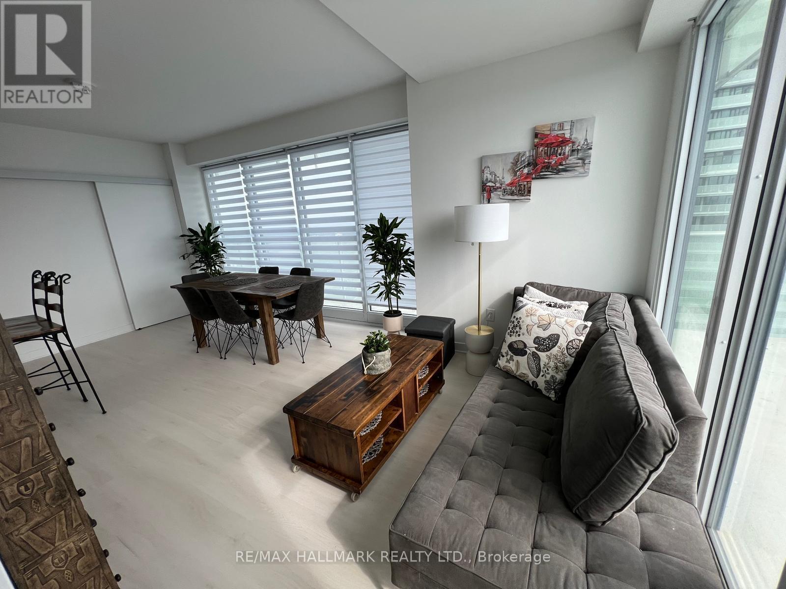 4704 - 3900 CONFEDERATION PKWY STREET, Mississauga, Ontario