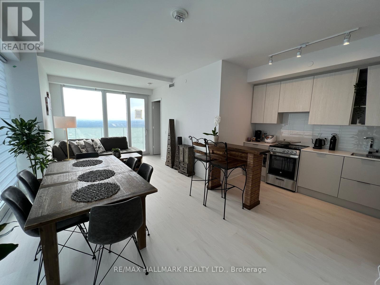 4704 - 3900 Confederation Pkwy Street, Mississauga, Ontario  L5B 0M3 - Photo 5 - W13418270