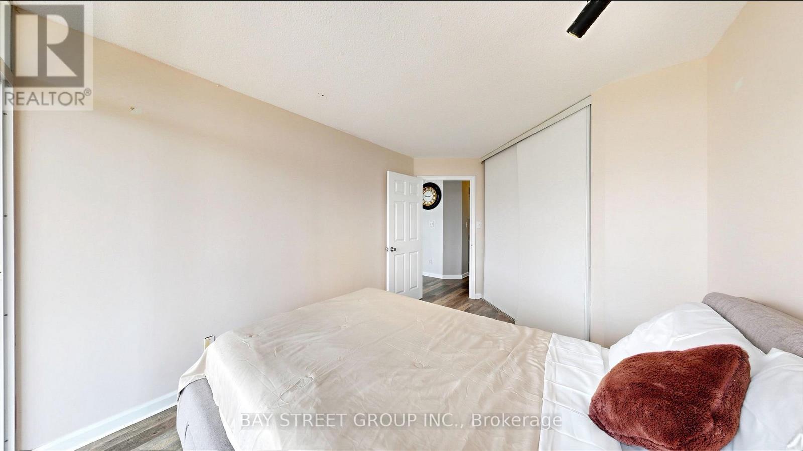 Ph 720 - 1001 Cedarglen Gate, Mississauga, Ontario  L5C 4R2 - Photo 30 - W13418284